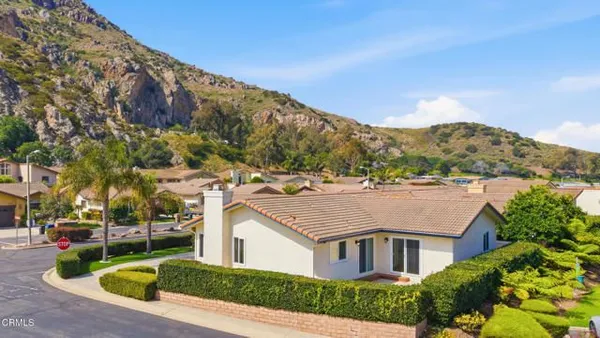 Property Slideshow image 3 of 63 | 6091 irena ave, Camarillo, CA, 93012