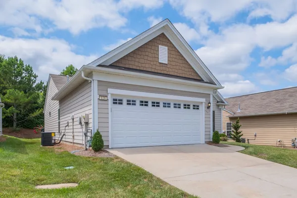 Property Slideshow image 2 of 48 | 120 southern way blvd, Mount Juliet, TN, 37122