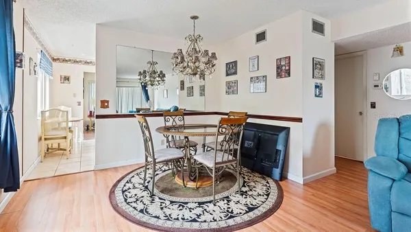 Property Slideshow image 3 of 17 | 2370 jamaican st 30, Clearwater, FL, 33763