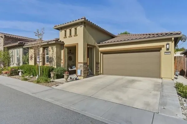 Property Slideshow image 3 of 63 | 2041 santoro way, Hollister, CA, 95023