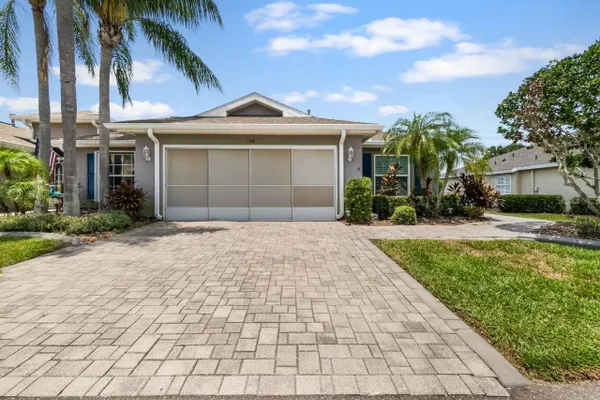 Property Slideshow image 3 of 68 | 1148 corinth greens dr, Sun City Center, FL, 33573