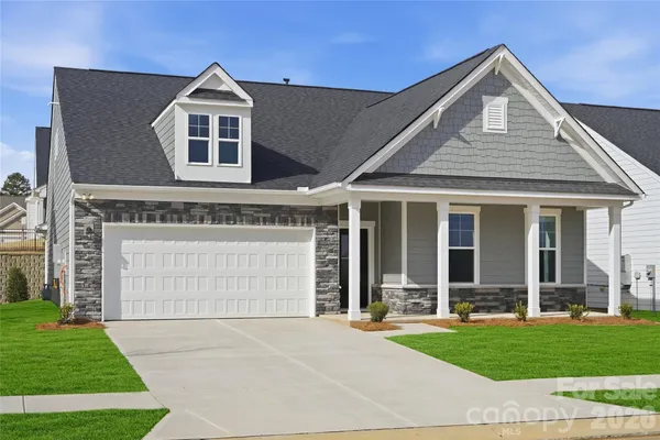 Property Slideshow image 2 of 37 | 1060 arundle rd, Sherrills Ford, NC, 28673