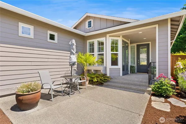 Property Slideshow image 3 of 40 | 4982 meriwood dr, Lacey, WA, 98516