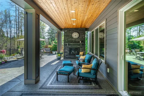 Property Slideshow image 3 of 40 | 14907 183rd ave, Bonney Lake, WA, 98391