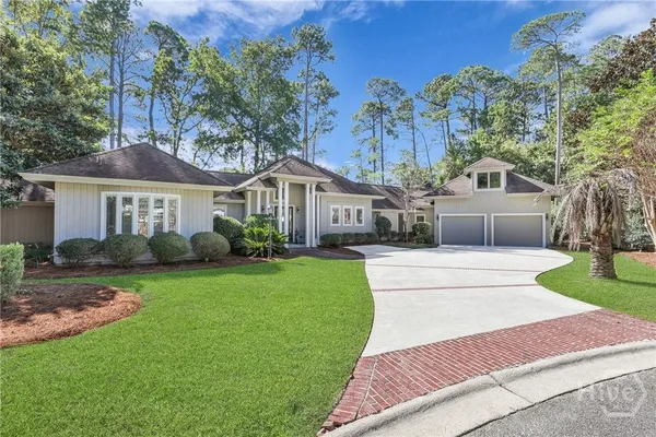 Property Slideshow image 2 of 32 | 7 springpine ln, Savannah, GA, 31411