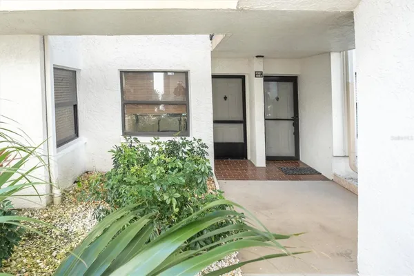 Property Slideshow image 3 of 58 | 6265 sun blvd 107, St Petersburg, FL, 33715
