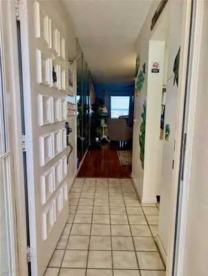 Property Slideshow image 3 of 53 | 6218 palma del mar blvd 114, St Petersburg, FL, 33715