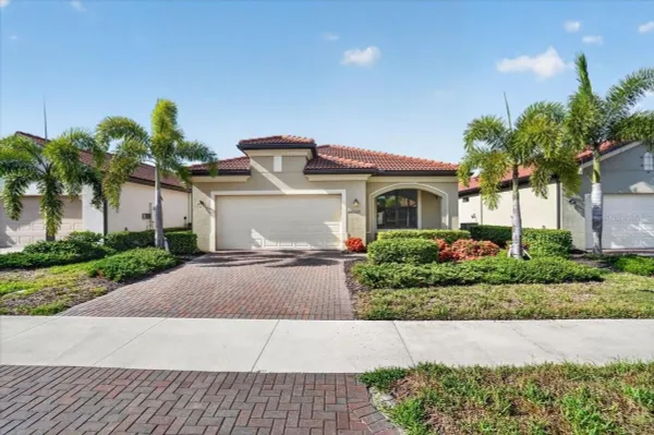 Property Slideshow image 3 of 69 | 24229 spartina dr, Venice, FL, 34293
