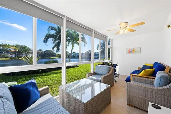 Property Slideshow image 3 of 25 | 1111 cambridge e unit e, Deerfield Beach, FL, 33442