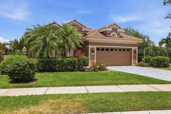 Property Slideshow image 3 of 69 | 3593 whispering oaks dr, North Port, FL, 34287
