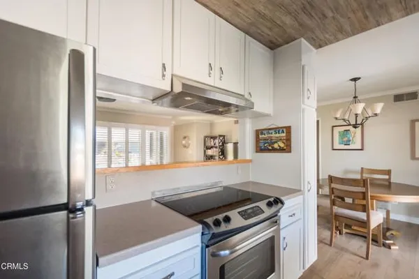 Property Slideshow image 3 of 41 | 13 w garden grn, Port Hueneme, CA, 93041