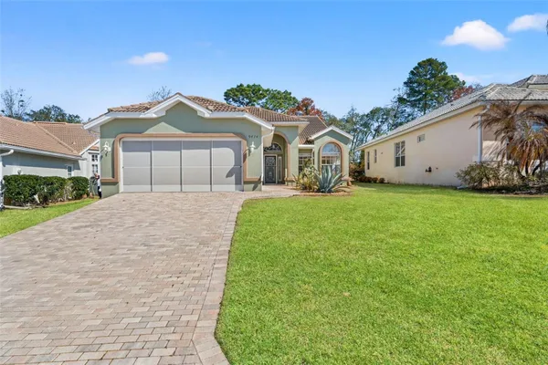 Property Slideshow image 2 of 46 | 9474 mississippi run, Weeki Wachee, FL, 34613