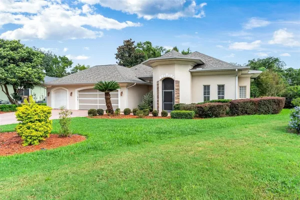 Property Slideshow image 3 of 49 | 5239 grove mnr, Lady Lake, FL, 32159