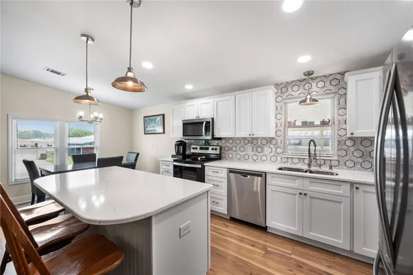 Property Slideshow image 2 of 22 | 1502 longbow dr, Lakeland, FL, 33810