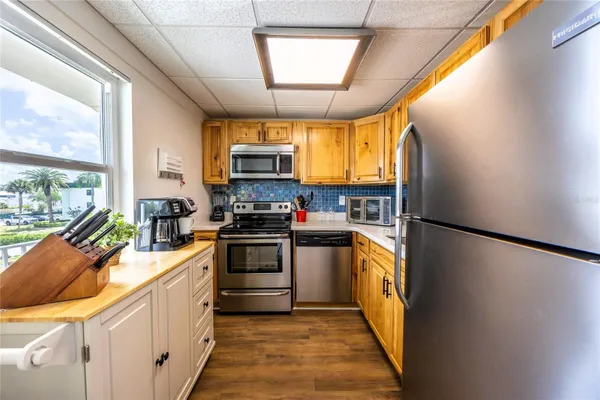 Property Slideshow image 2 of 48 | 6220 augusta dr 309, Fort Myers, FL, 33907