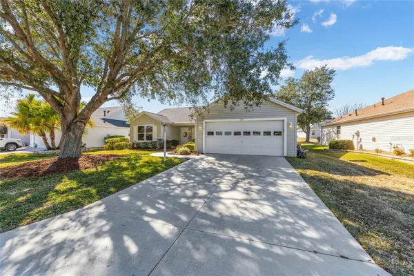 Property Slideshow image 3 of 57 | 8337 se 176th lawson loop, The Villages, FL, 32162