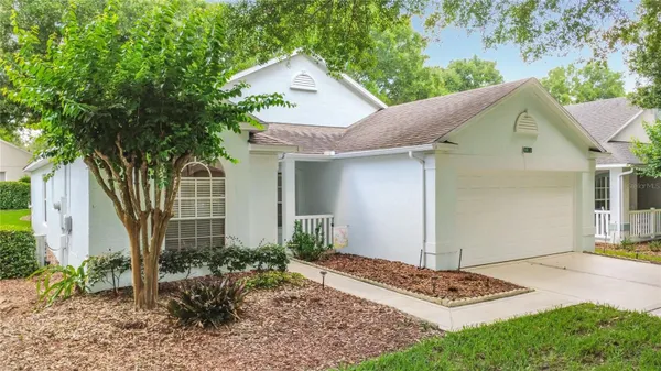 Property Slideshow image 2 of 48 | 3811 westerham dr, Clermont, FL, 34711