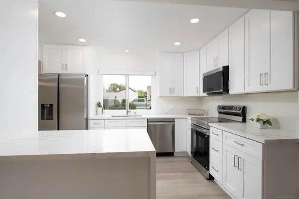 Property Slideshow image 3 of 27 | 16450 caminito vecinos 106, San Diego, CA, 92128