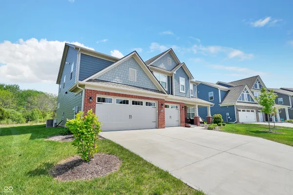 Property Slideshow image 3 of 88 | 4137 grange dr, Bargersville, IN, 46106