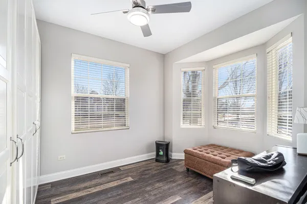 Property Slideshow image 3 of 16 | 12127 white tail ln, Huntley, IL, 60142