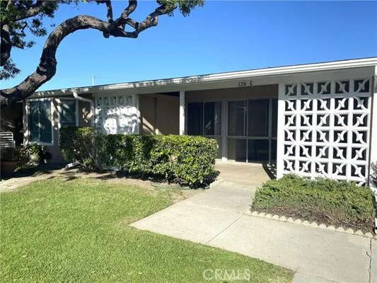 Property Slideshow image 2 of 12 | 1520 pelham rd, Seal Beach, CA, 90740