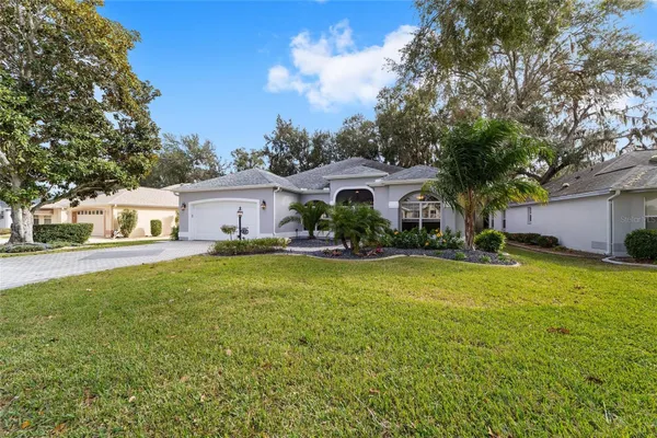 Property Slideshow image 2 of 41 | 1514 cervantes pl, Lady Lake, FL, 32159