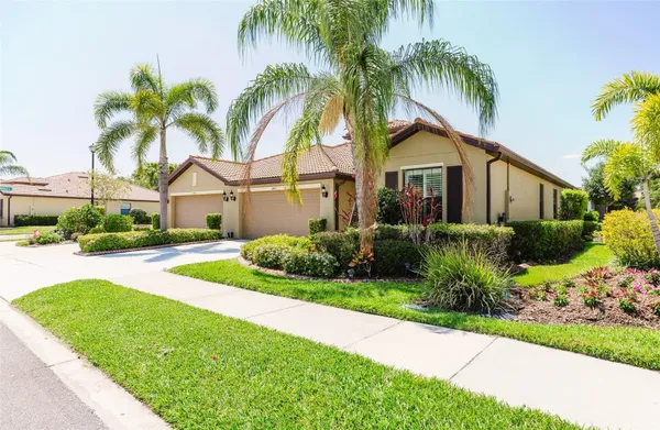 Property Slideshow image 2 of 50 | 2427 daisy dr, North Port, FL, 34289