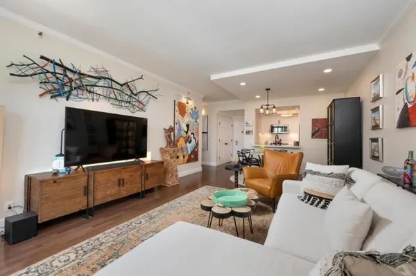 Property Slideshow image 3 of 17 | , San Mateo, CA, 94401