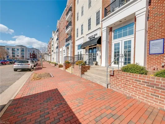 Property Slideshow image 2 of 26 | 5203 foundation st 203, Williamsburg, VA, 23188