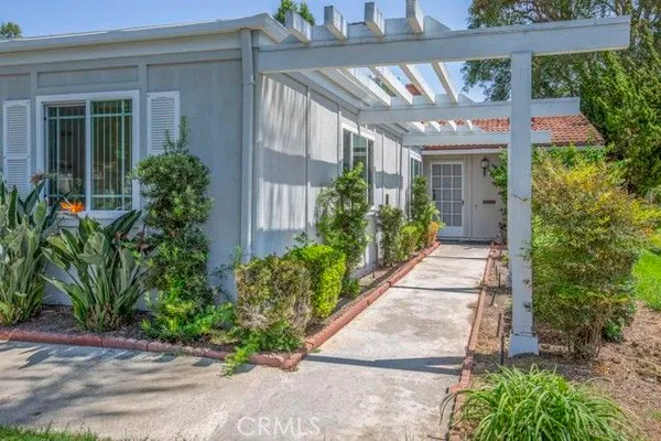 Property Slideshow image 2 of 26 | 3219 via carrizo d, Laguna Woods, CA, 92637