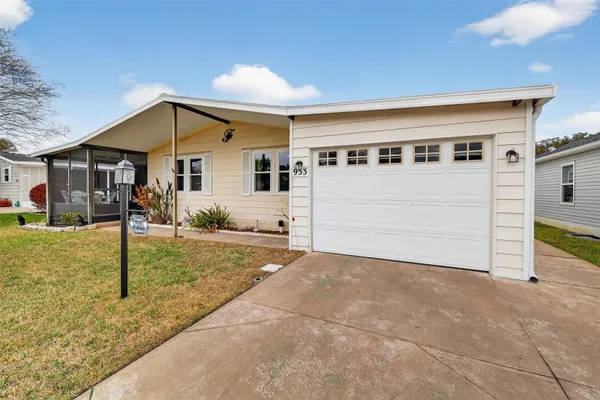 Property Slideshow image 2 of 43 | 953 orchid st, The Villages, FL, 32159