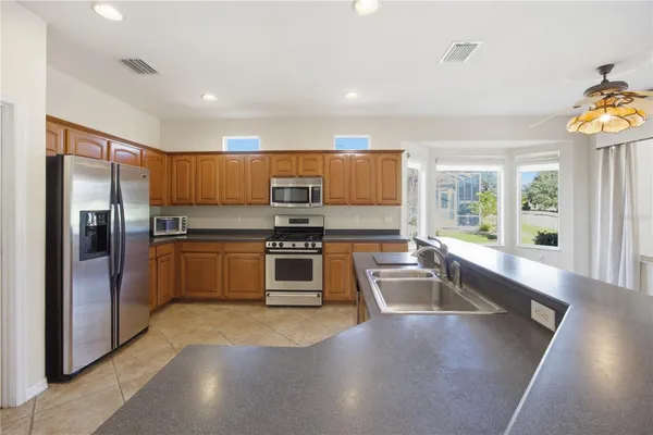 Property Slideshow image 3 of 34 | 12975 se 93rd cir, Summerfield, FL, 34491