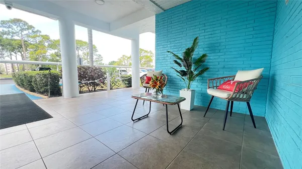 Property Slideshow image 3 of 60 | 5970 80th st 102, St Petersburg, FL, 33709