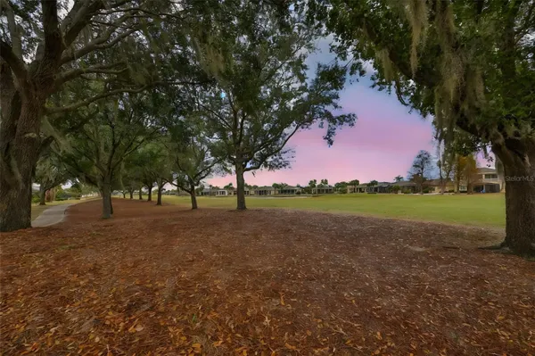 Property Slideshow image 2 of 54 | 1118 emerald dunes dr, Sun City Center, FL, 33573