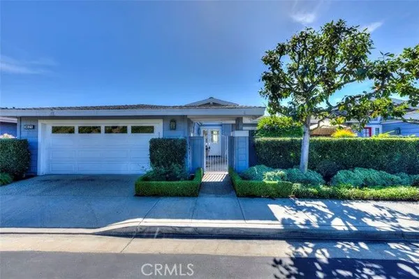 Property Slideshow image 2 of 55 | 3621 geranium ave 32, Corona Del Mar, CA, 92625
