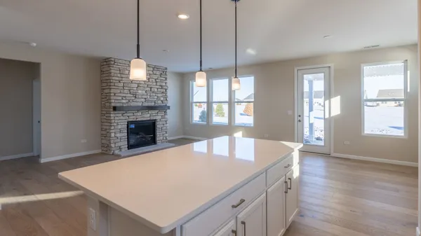 Property Slideshow image 3 of 26 | 3262 oak creek ln, Aurora, IL, 60503