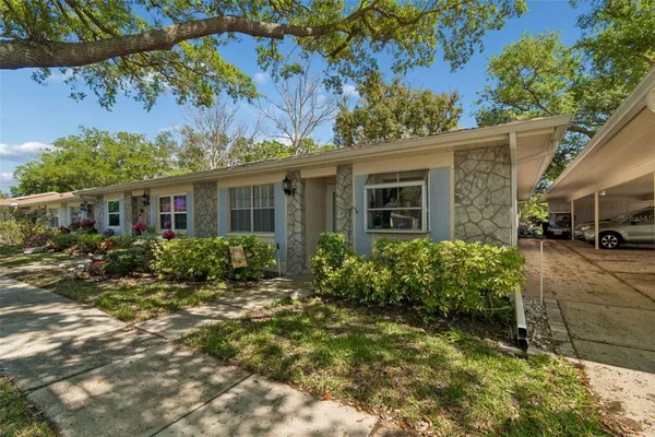 Property Slideshow image 2 of 68 | 2231 lark cir f, Palm Harbor, FL, 34684