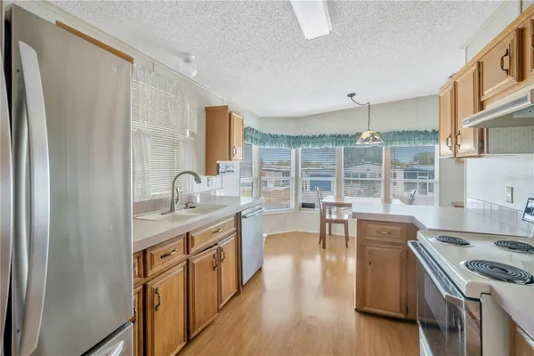 Property Slideshow image 2 of 37 | 1569 heather hill dr, Lakeland, FL, 33810