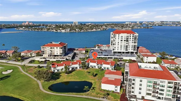 Property Slideshow image 3 of 41 | 6260 sun blvd 4, St Petersburg, FL, 33715