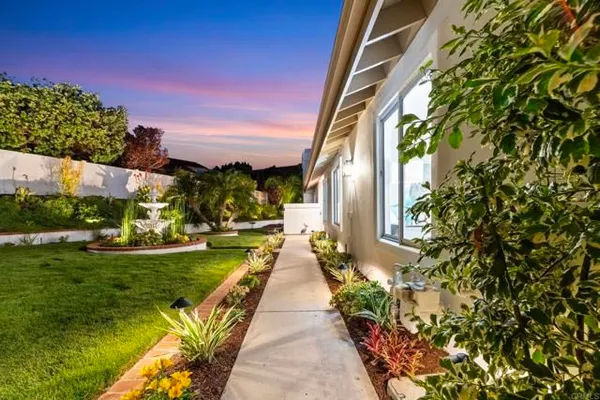 Property Slideshow image 3 of 72 | 4634 cordoba way, Oceanside, CA, 92056