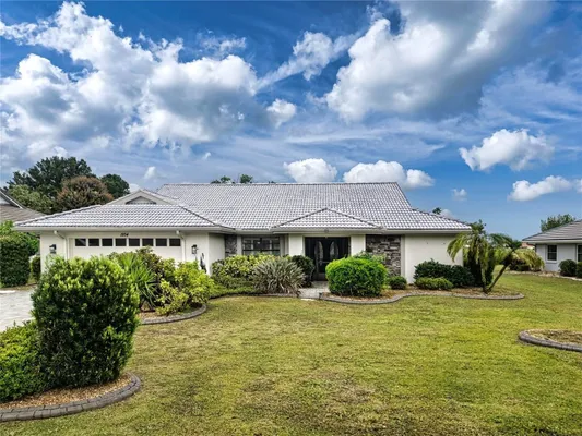 Property Slideshow image 3 of 41 | 1934 new bedford dr, Sun City Center, FL, 33573