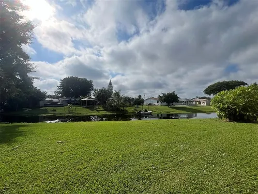 Property Slideshow image 2 of 35 | 6670 royal palm blvd 106k, Margate, FL, 33063