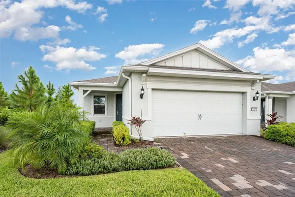Property Slideshow image 3 of 27 | 2587 cliff way, Saint Cloud, FL, 34771
