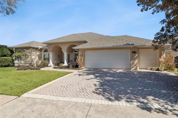 Property Slideshow image 2 of 51 | 1500 edgewater dr, Mount Dora, FL, 32757