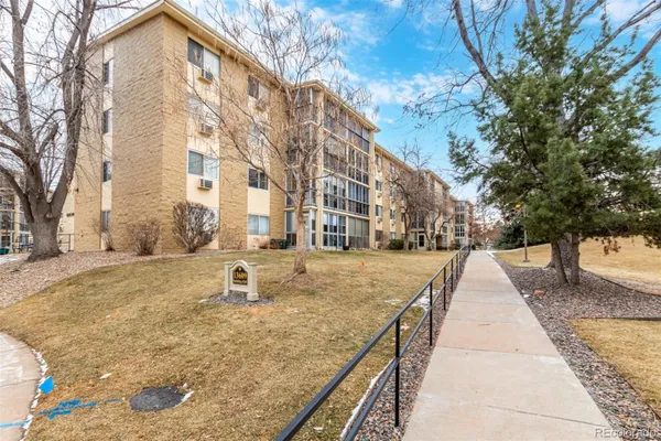 Property Slideshow image 2 of 29 | 13609 e cornell ave apt 208, Aurora, CO, 80014