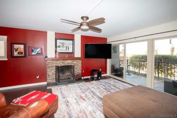 Property Slideshow image 3 of 26 | 17453 plaza cerado 105, San Diego, CA, 92128