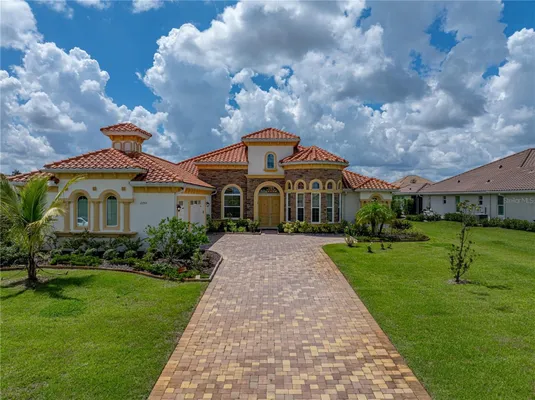 Property Slideshow image 2 of 100 | 13753 carryback dr, Dade City, FL, 33525