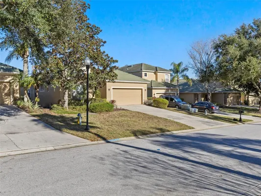 Property Slideshow image 3 of 39 | 13235 palmilla cir, Dade City, FL, 33525