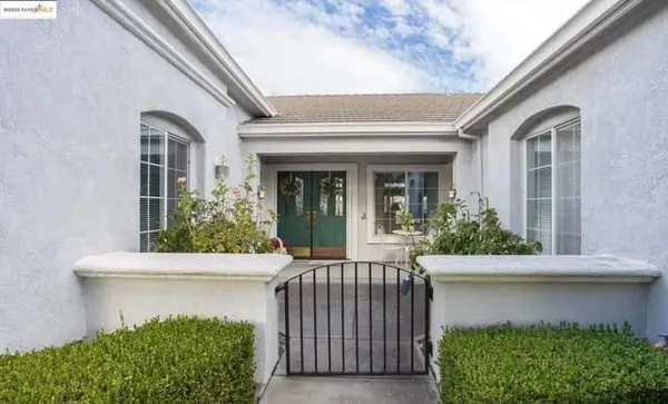 Property Slideshow image 3 of 48 | 610 central park pl, Brentwood, CA, 94513