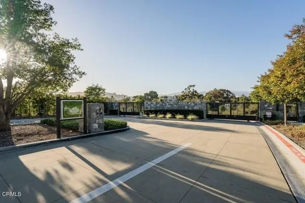 Property Slideshow image 3 of 51 | 4995 inglenook dr, Camarillo, CA, 93012